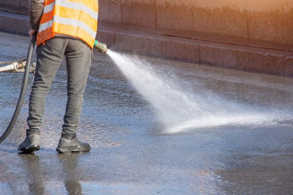 Asphalt Pressure Washing in Kailua Kona
